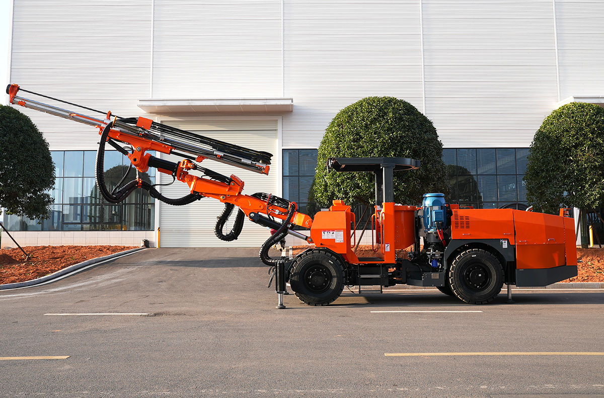 單臂掘進鑿巖臺車